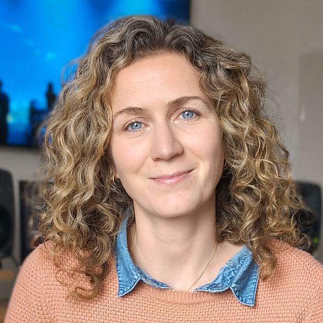 Stella Koenemann (Medienschaffende/ Autorin)